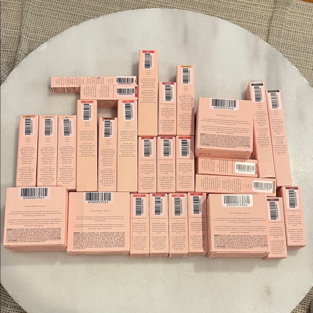 MONAT Pink Makeup Collection - Picture 2 of 2